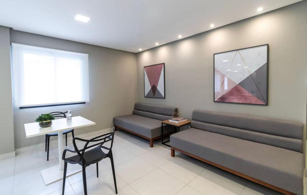 Apartamento Apto1712 - Inteiro, Completo E Confortavel *